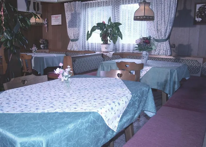 Oda ve Kahvaltı Gosaukammblick 3*