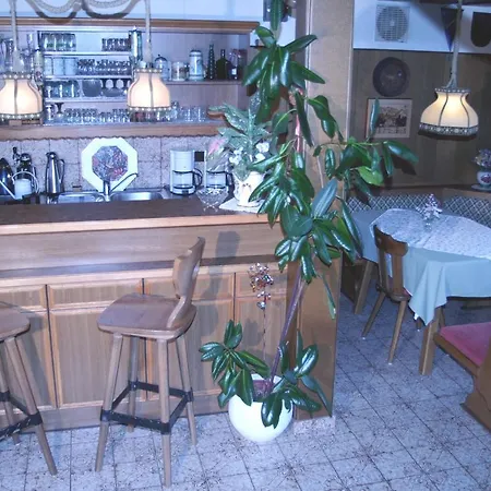 Bed & Breakfast Gosaukammblick *